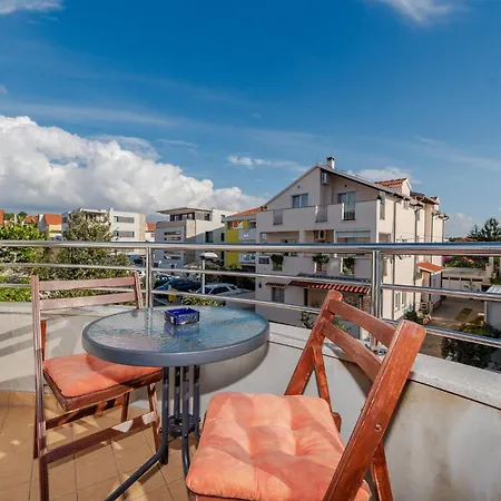 Romantic Oasis -mediterranean Style Studio Apartman *