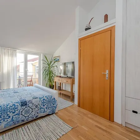 Romantic Oasis -mediterranean Style Studio * Zadar