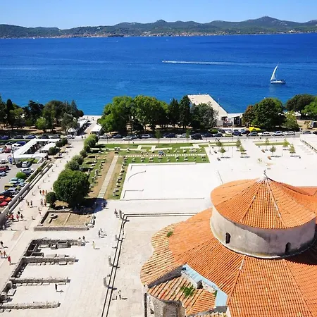 Romantic Oasis -mediterranean Style Studio Apartman Zadar