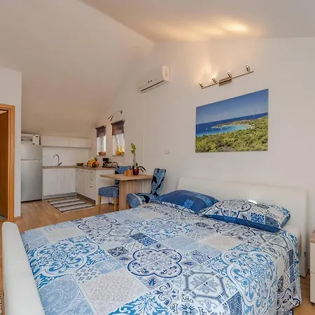 Romantic Oasis -mediterranean Style Studio * Zadar